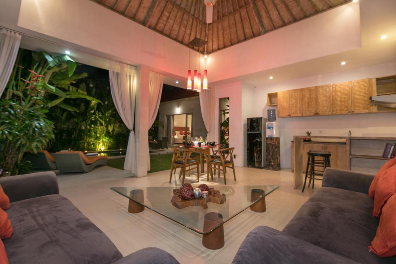 Villa Briana Seminyak By Villas R Us Ngoại thất bức ảnh